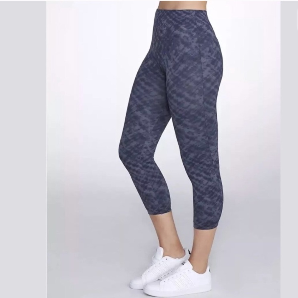 SPANX NWT Look At Me Now Cropped Legging - Indigo